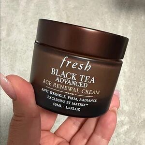 fresh Black Tea Advanced Age Renewal Cream - Brown